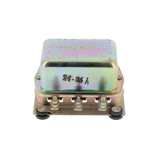 Régulateur Paris Rhone YT215 pour dynamo 12V