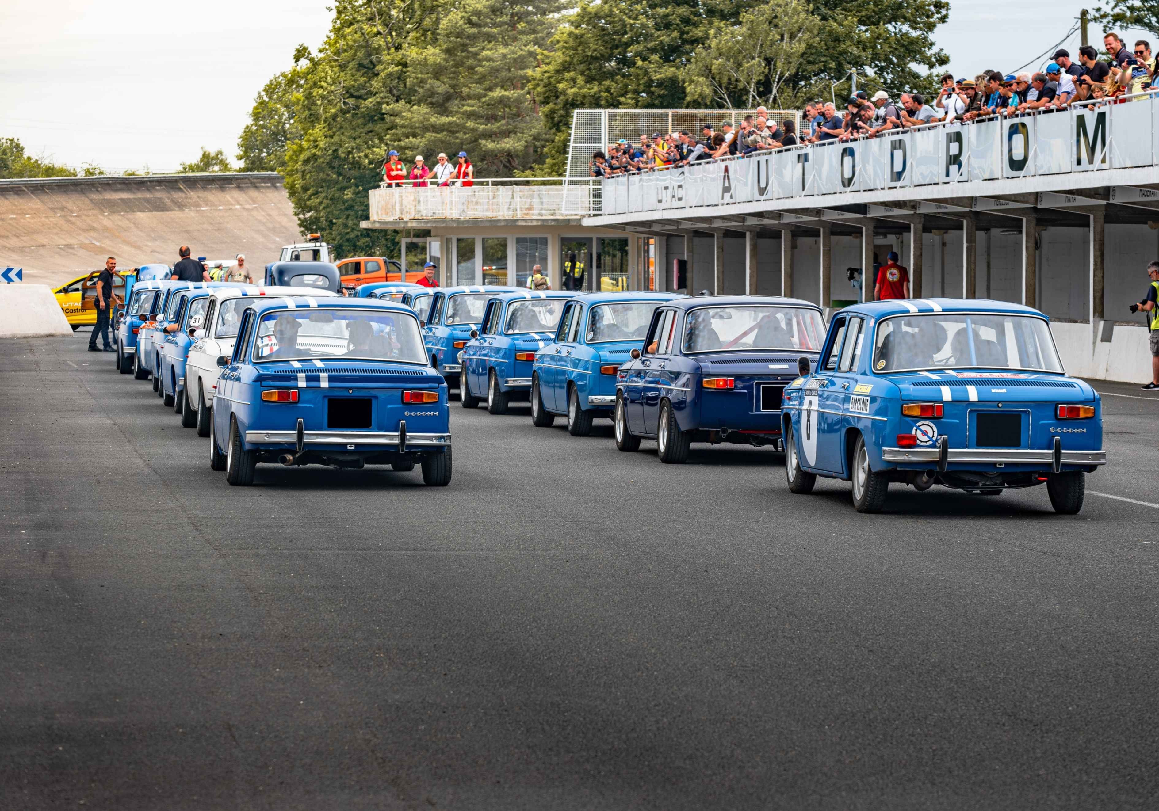 La Renault 8 Gordini fête ses 60 ans - L'histoire de l'icône sportive populaire Alepoc